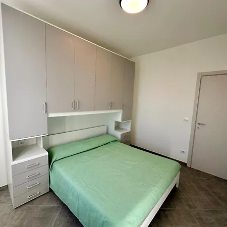아파트 Casa Maestrale - Elegante Con Balcone Vista Mare 피날레리구레