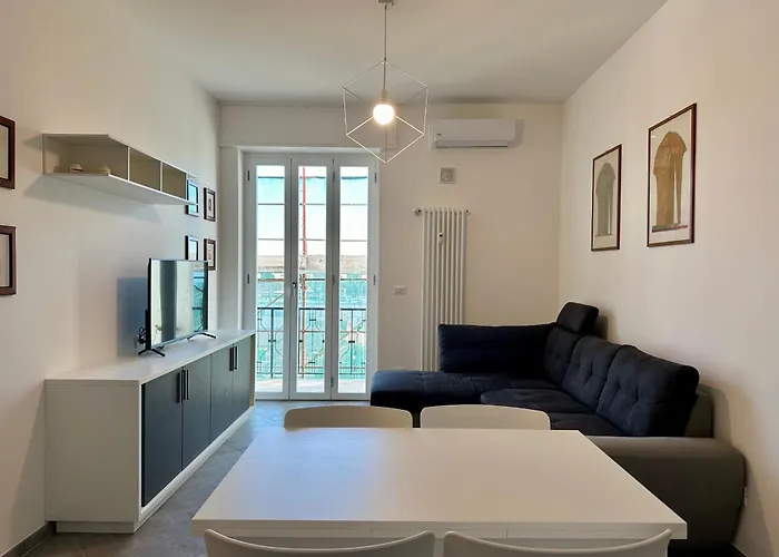 Casa Maestrale - Elegante Con Balcone Vista Mare Apartmán Finale Ligure