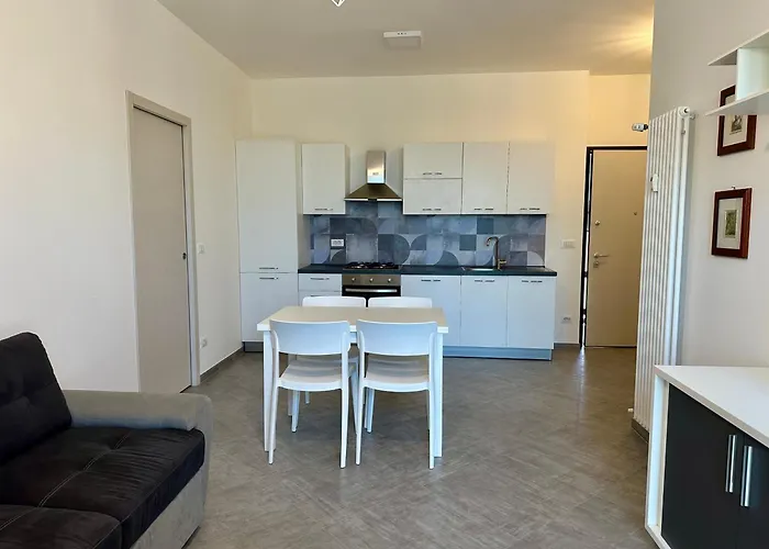 Apartmán Casa Maestrale - Elegante Con Balcone Vista Mare Finale Ligure